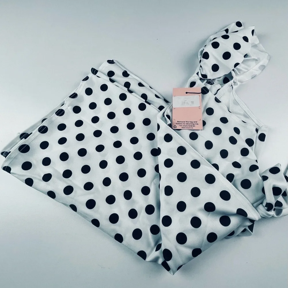 WRAP TIE SKORT POLKA DOT PLAYSUIT
Colour. WHITE - Picture 5 of 5